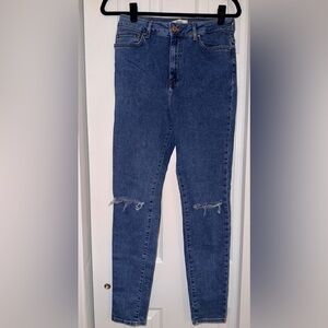 Forever 21 Distressed Denim Skinny Jeans